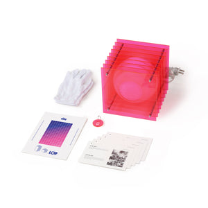 Petite lampe carrée 'Lớp' Pink electrik