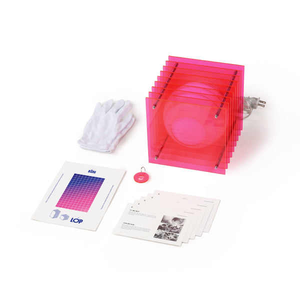 Petite lampe carrée 'Lớp' Pink electrik