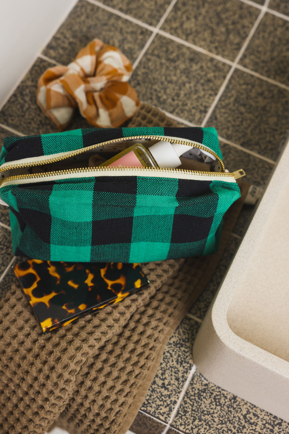 Trousse 'Desi' Big vichy vert | ROSE IN APRIL