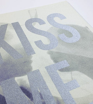 Affiche 'Kiss me' | CARTE KENCRE