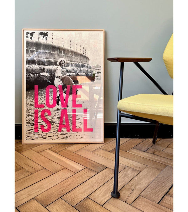 Affiche 'Love is all' 50x70cm | CARTE KENCRE