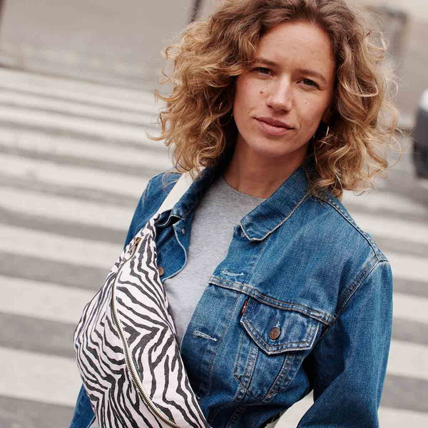 Banane Zebrou Rose | ROSE IN APRIL