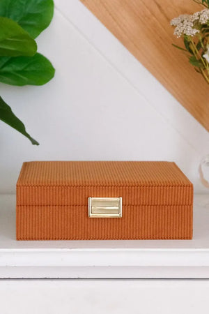 Boîte à bijoux 'Anne' en velours côtelé Camel | MAISON SCARLETT