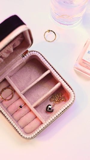 Boîte à bijoux de voyage 'Corinne' MOUFLETTE | MAISON SCARLETT X MOUFLETTE