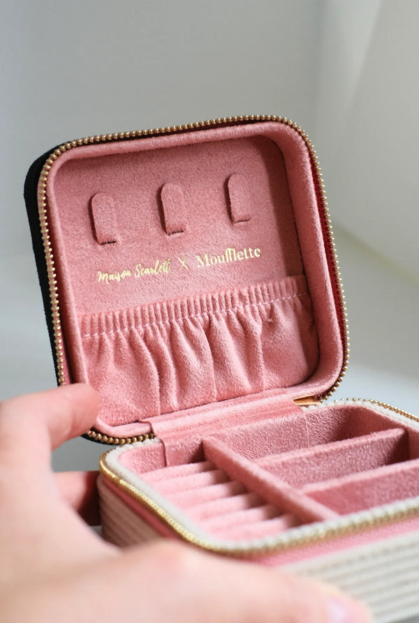 Boîte à bijoux de voyage 'Corinne' MOUFLETTE | MAISON SCARLETT X MOUFLETTE