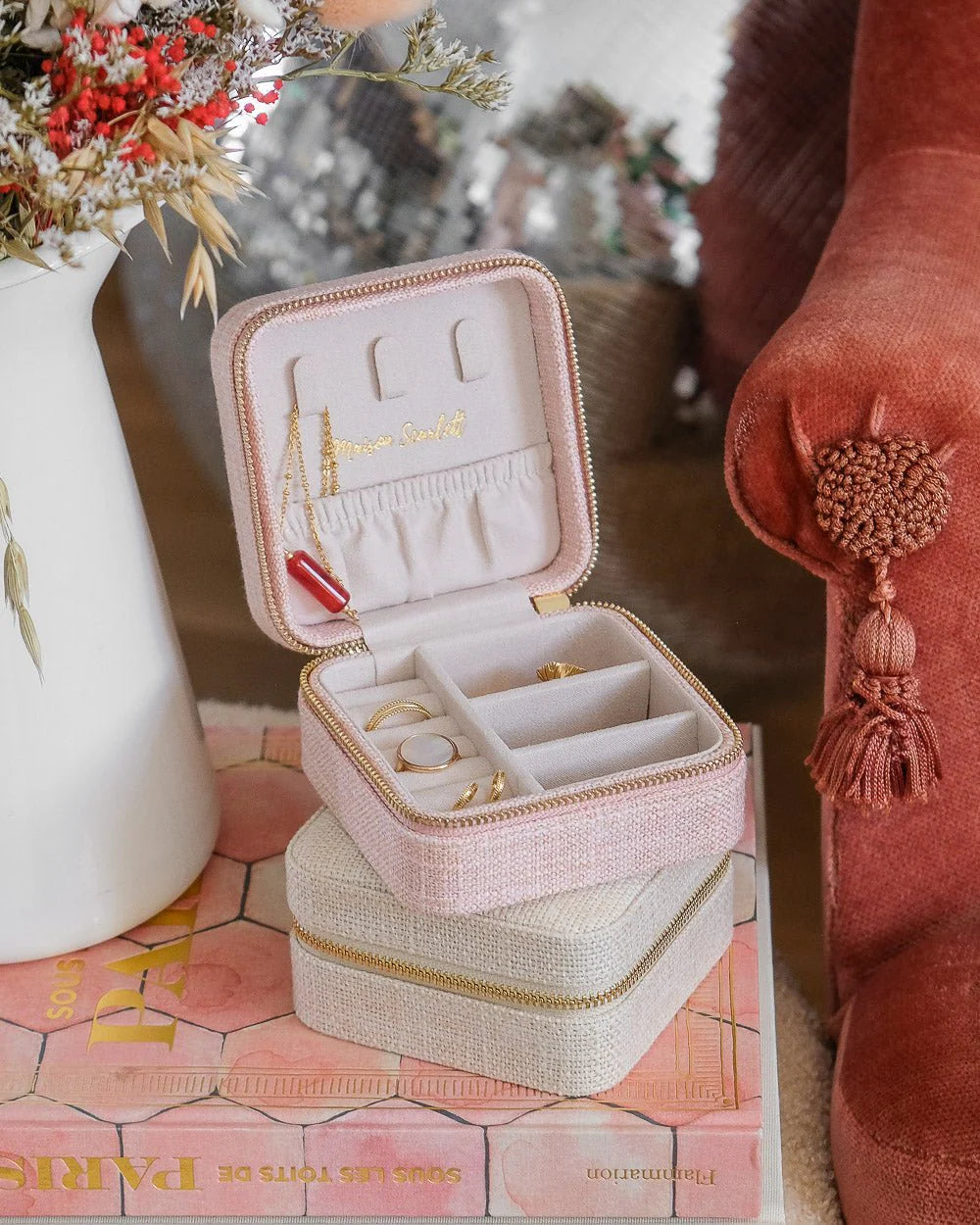 Boîte à bijoux de voyage 'Corinne' effet lin rose | MAISON SCARLETT