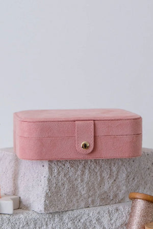 Boîte à bijoux de voyage 'Brigitte' en velours Rose | MAISON SCARLETT