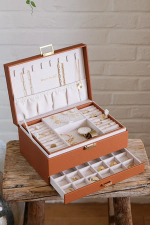 Boîte à bijoux 'Denise' en cuir PU Camel | MAISON SCARLETT