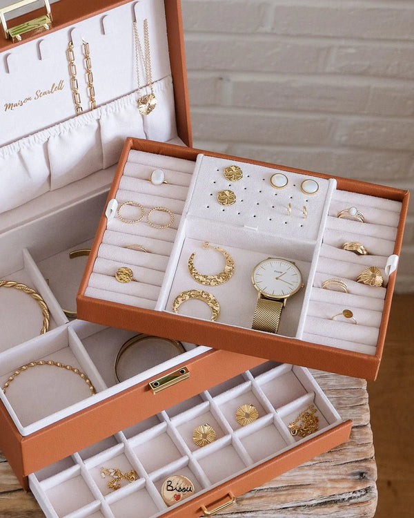 Boîte à bijoux 'Denise' en cuir PU Camel | MAISON SCARLETT