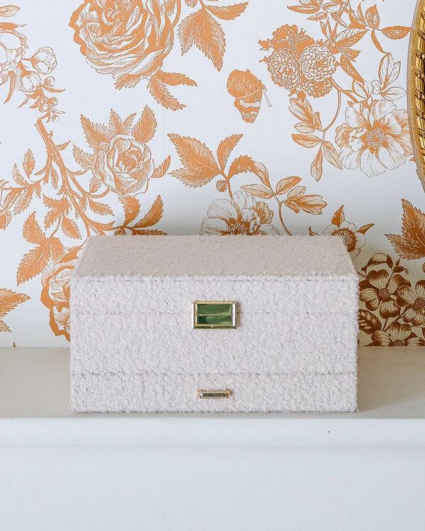 Boîte à bijoux 'Denise' en moumoute Blanc | MAISON SCARLETT