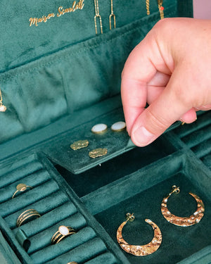 Boîte à bijoux 'Denise' en velours Vert | MAISON SCARLETT
