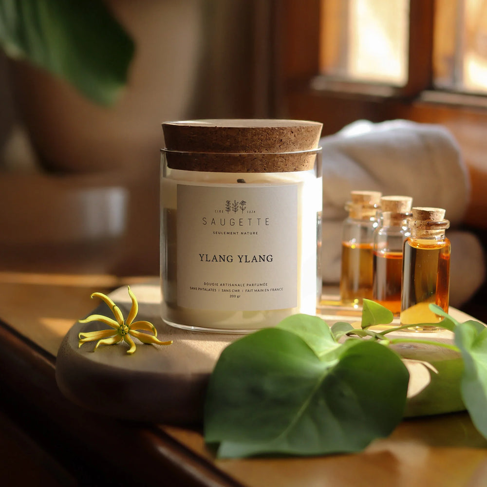 Bougie artisanale à la cire de soja 'Ylang Ylang' | SAUGETTE