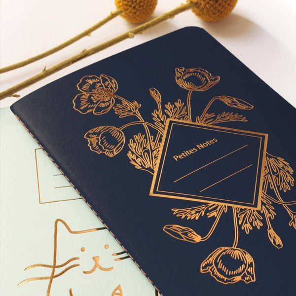 Carnet cousu "Poppy" bleu marine | LES ÉDITIONS DU PAON