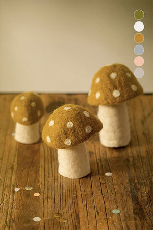 Champignon en laine feutrée 'Dotty' L | MUSKHANE