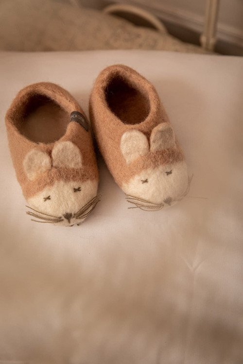 Chaussons Souris en laine feutrée Nude | MUSKHANE