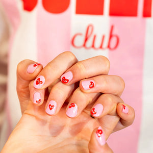 Coffret vernis à ongles nail art 2en1 ‘Kiss Kiss’ | YAKA