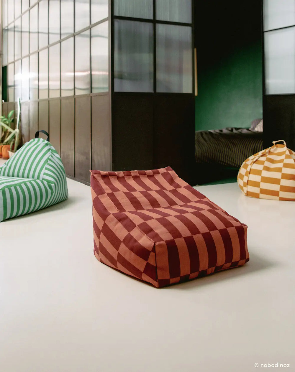 Fauteuil pouf enfant 'Vibes' Maroon tiles | NOBODINOZ