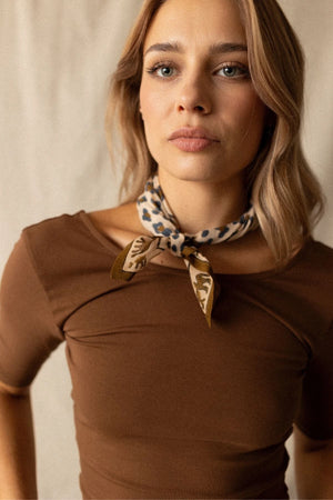 Petit foulard Dupitta 'Léopard' Macadamia | APACHES COLLECTIONS