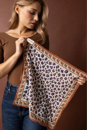 Petit foulard Dupitta 'Léopard' Rust | APACHES COLLECTIONS