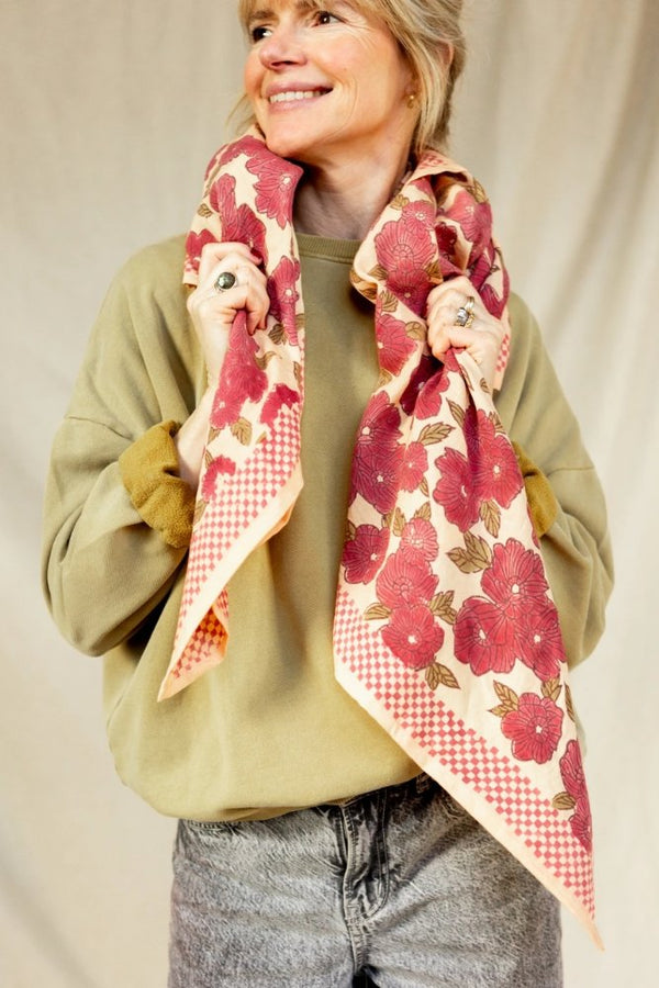Foulard Latika 'Bloom' Macadamia | APACHES COLLECTIONS