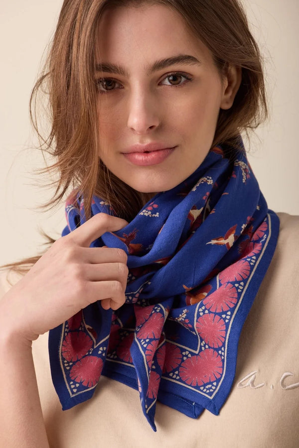 Foulard ‘Latika’ Cerisier Bleu royal | APACHES COLLECTIONS