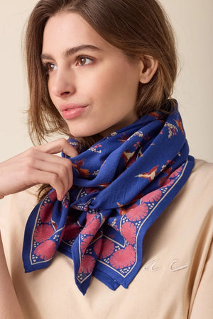 Foulard ‘Latika’ Cerisier Bleu royal | APACHES COLLECTIONS