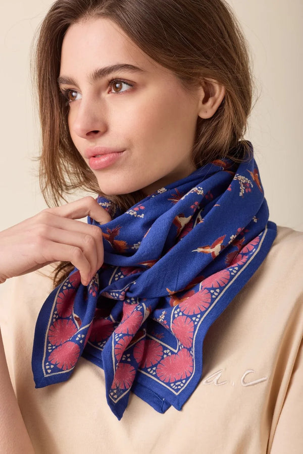 Foulard ‘Latika’ Cerisier Bleu royal | APACHES COLLECTIONS