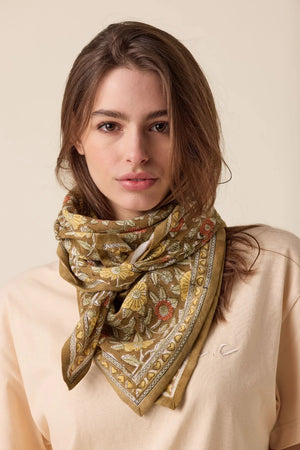 Foulard ‘Latika’ Coeur Tapenade Mimosa | APACHES COLLECTIONS