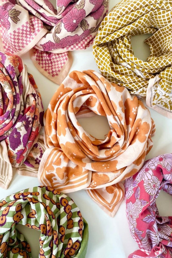 Foulard Latika 'Flora Bold' Orange | APACHES COLLECTIONS