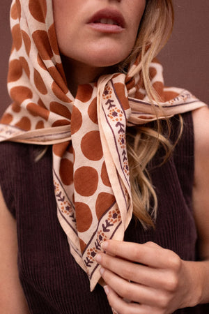 Foulard ‘Latika’ Pesos Cajou | APACHES COLLECTIONS