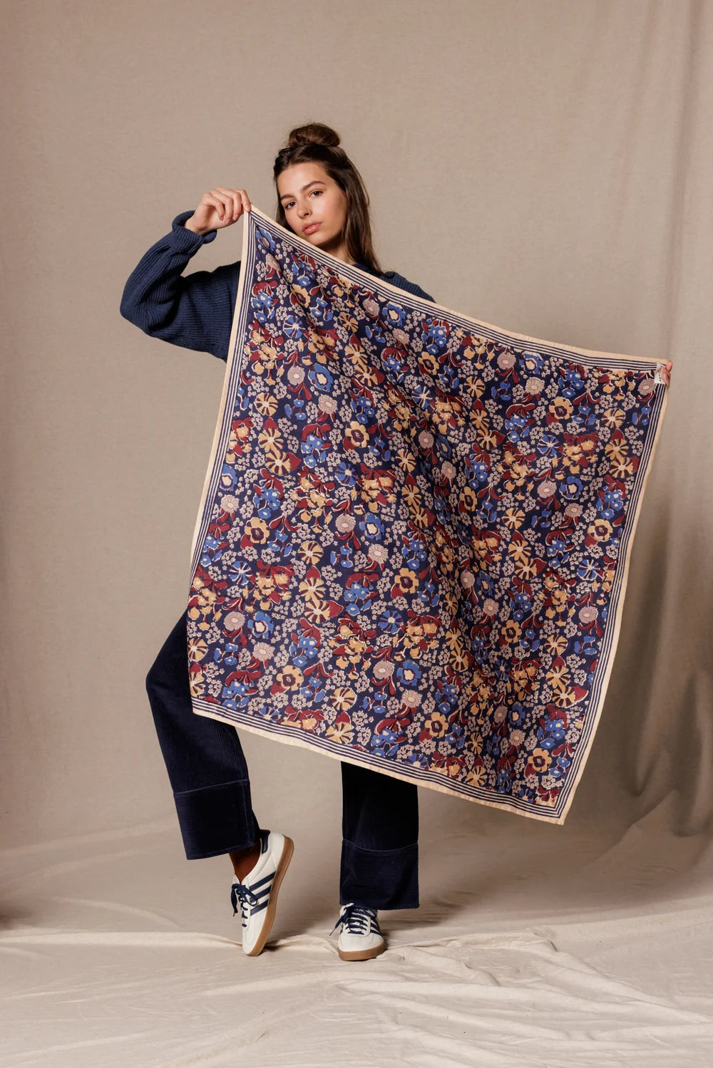 Foulard ‘Latika’ September Indigo | APACHES COLLECTIONS