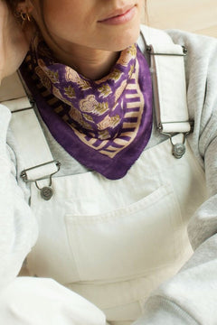 Petit foulard en soie Manika 'Poppy' Raisin | APACHES COLLECTIONS