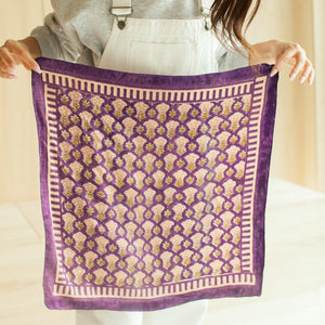 Petit foulard en soie Manika 'Poppy' Raisin | APACHES COLLECTIONS
