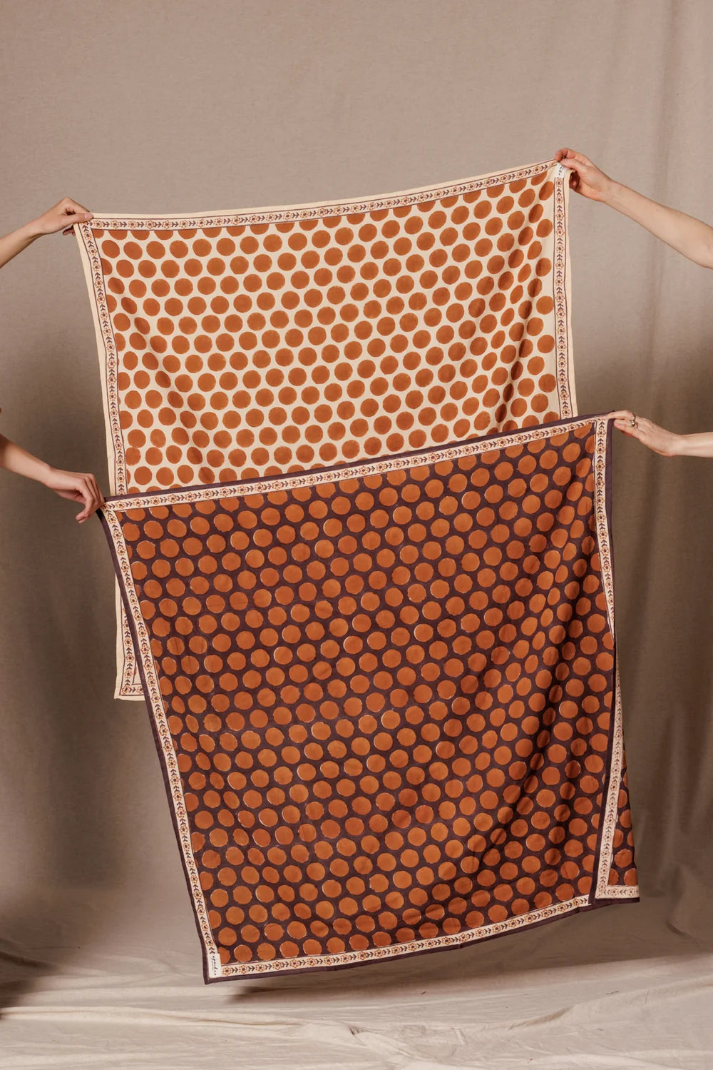 Foulard ‘Latika’ Pesos Ecorce | APACHES COLLECTIONS