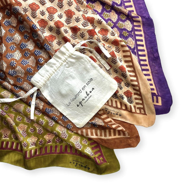 Petit foulard en soie Manika 'Poppy' Raisin | APACHES COLLECTIONS