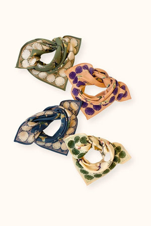 Petit foulard Manika 'Cerisier' Eucalyptus | APACHES COLLECTIONS