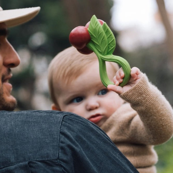 Hochet bébé Cerise | OLI & CAROL
