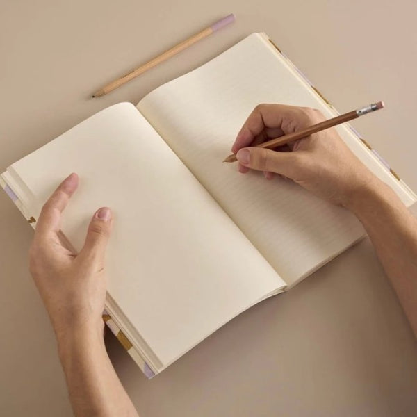 Journal 'Pedro' | SEASON PAPER