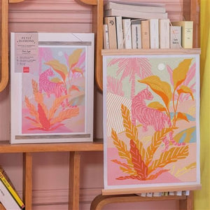 Kit de Diamond Painting 'Pink Jungle' par Sun Lee | LA PETITE ÉPICERIE
