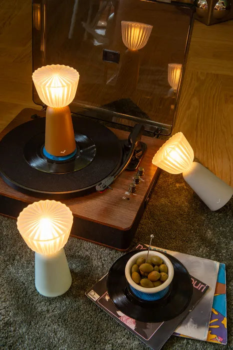 Lampe 'SWIING' Gris argile | FERMOB