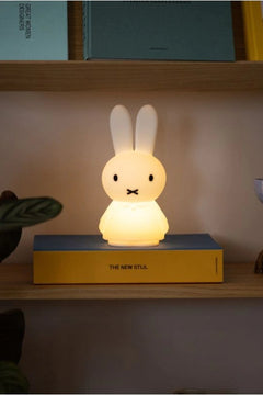 Lampe veilleuse Miffy Shines tactile | MR MARIA