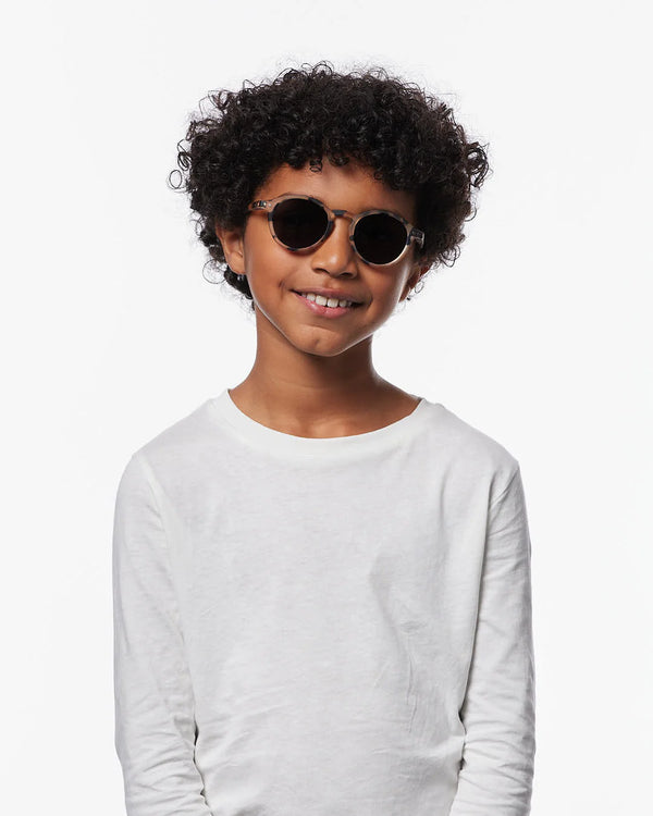 Lunettes de soleil enfant ‘#d’ Light Tortoise 7-11 ans | IZIPIZI