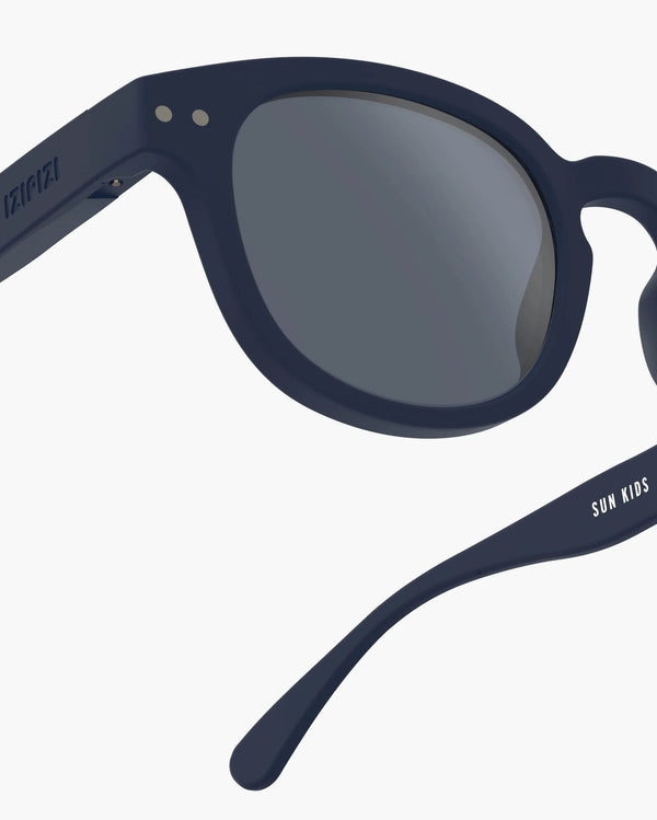 Lunettes de soleil enfant ‘#c’ Navy Blue 3-5 ans | IZIPIZI