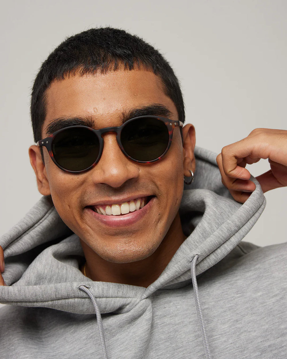 Lunettes de soleil adultes ‘#D’ Tortoise | IZIPIZI