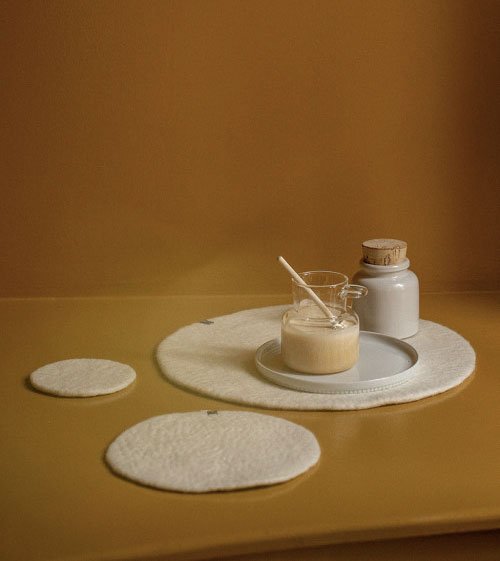 Pastille ronde en laine feutrée L | MUSKHANE