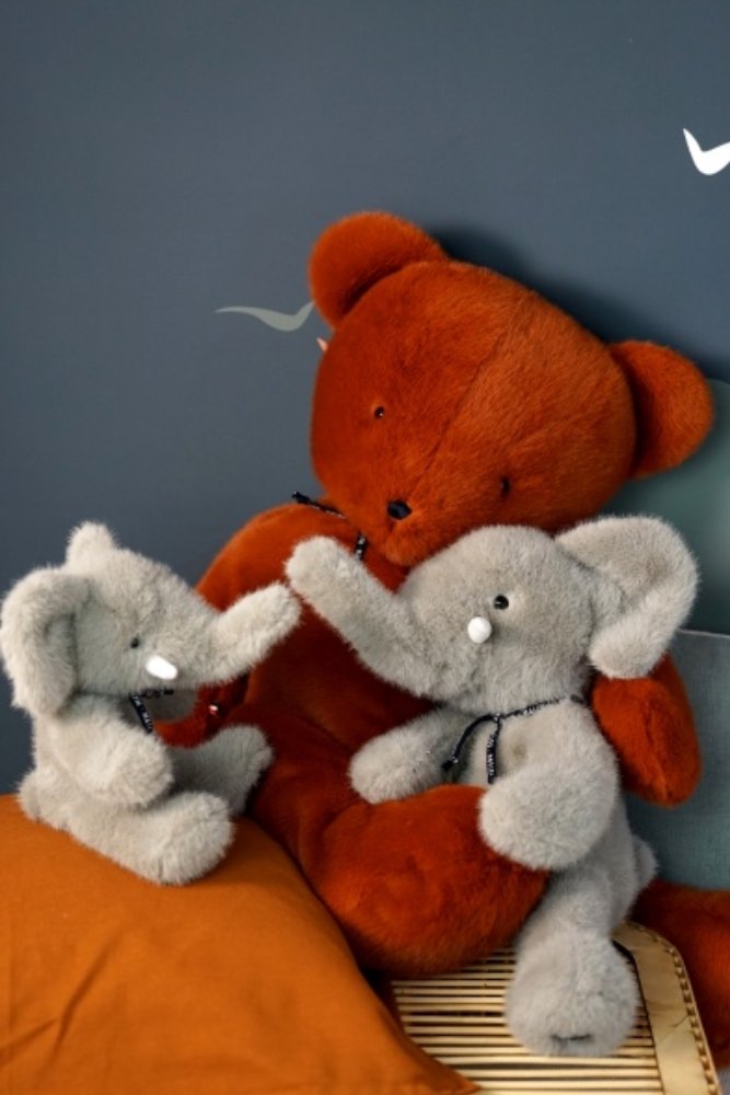 Peluche Éléphant 'Sowen' Gris | MAÏLOU TRADITION
