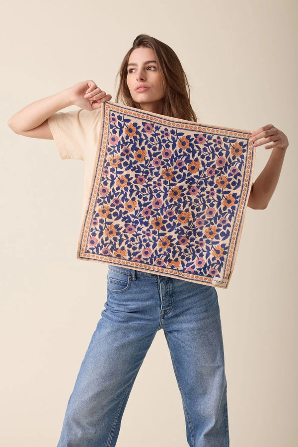 Petit foulard ‘Manika’ Coeur Bleu royal | APACHES