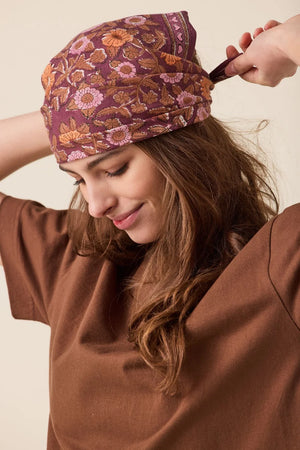 Petit foulard ‘Manika’ Coeur Truffe | APACHES COLLECTIONS
