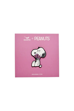 Pin's Snoopy 'Give Hugs' Flowers | PEANUTS X MAGPIE
