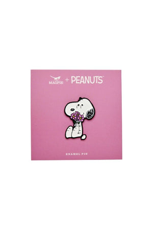 Pin's Snoopy 'Give Hugs' Flowers | PEANUTS X MAGPIE